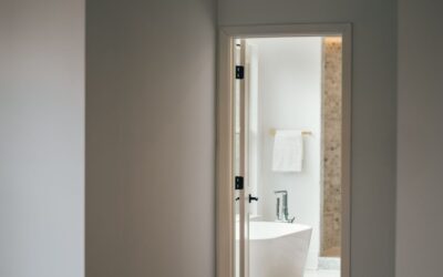 Best Bathroom Mobility Aids UK: Complete Safety Guide